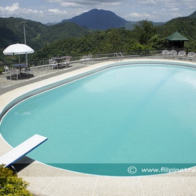 Banaue-Hotel-swimming-pool
