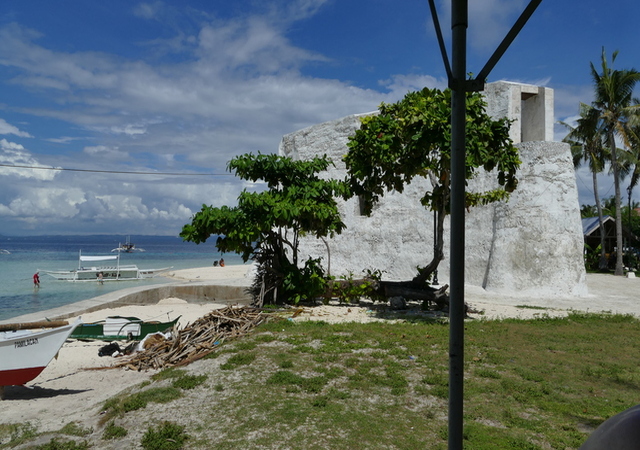 Pamilacan Island beach area