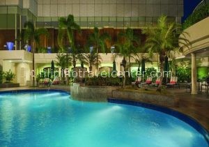 Pan Pacific swimming Pool e