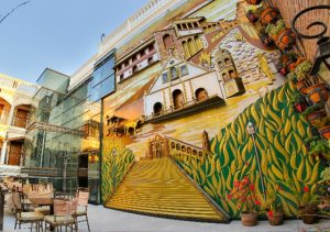 Hotel Luna Vigan paintings