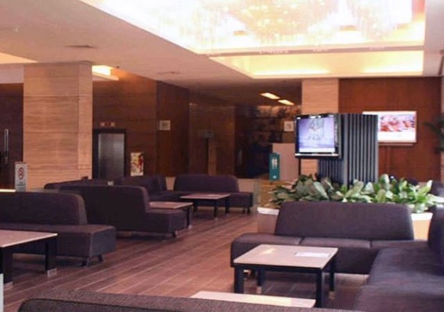 Remington Hotel Lounge 2