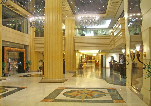 Heritage Hotel lobby concierge